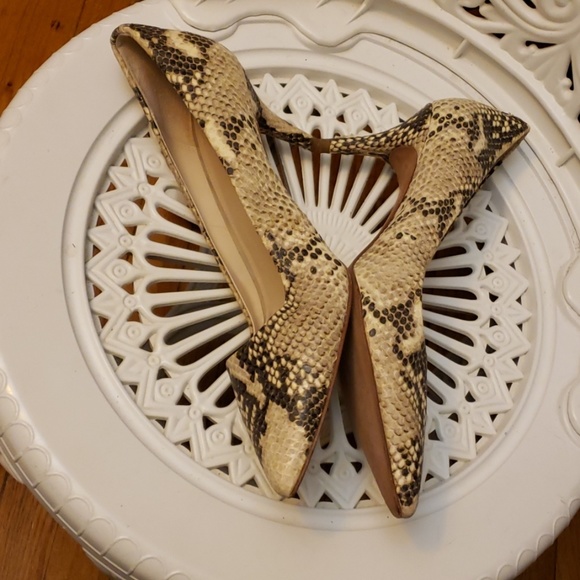 Coach Chelsey Printed Python Pumps Size 10B - Picture 2 of 8